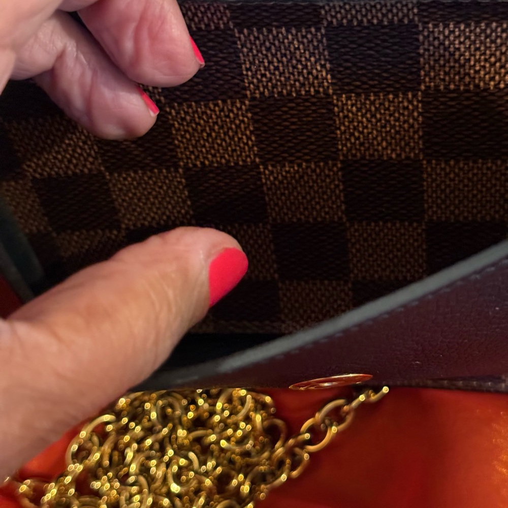 Louis Vuitton Checkered Brown and Black Crossbody Bag - Picture 6 of 11